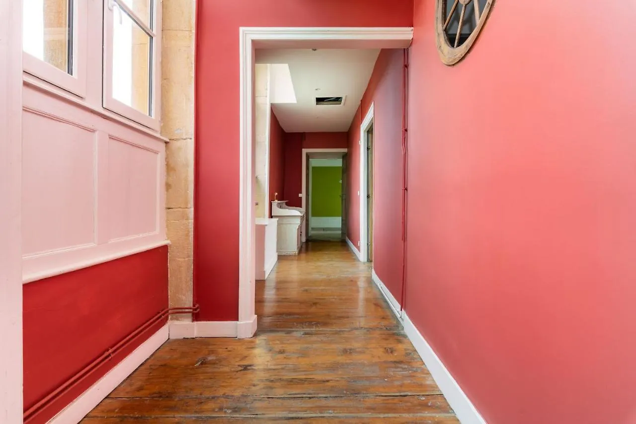 Apartment Appartements Au Chateau Ars Ars-sur-Formans