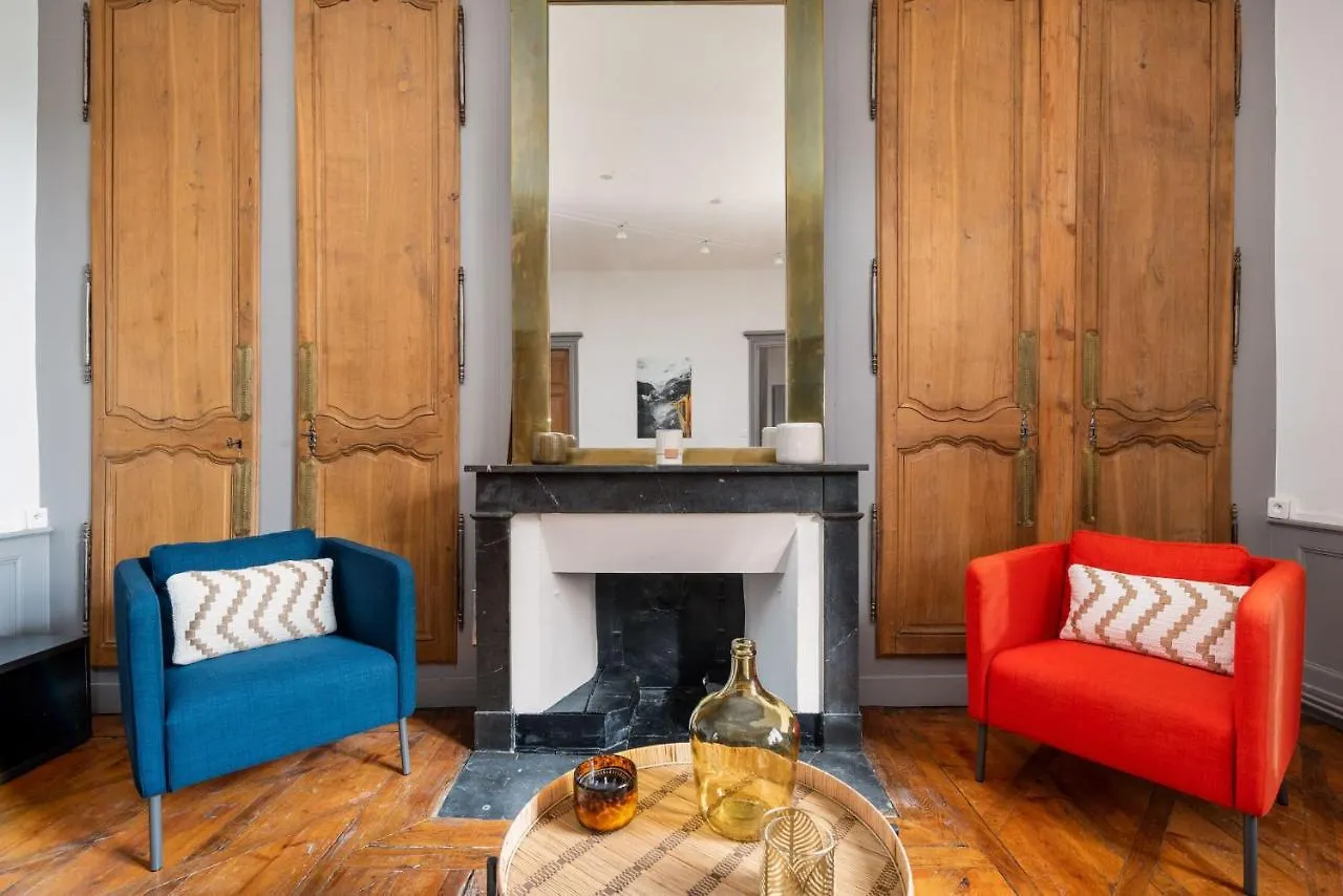 Apartment Appartements Au Chateau Ars Ars-sur-Formans