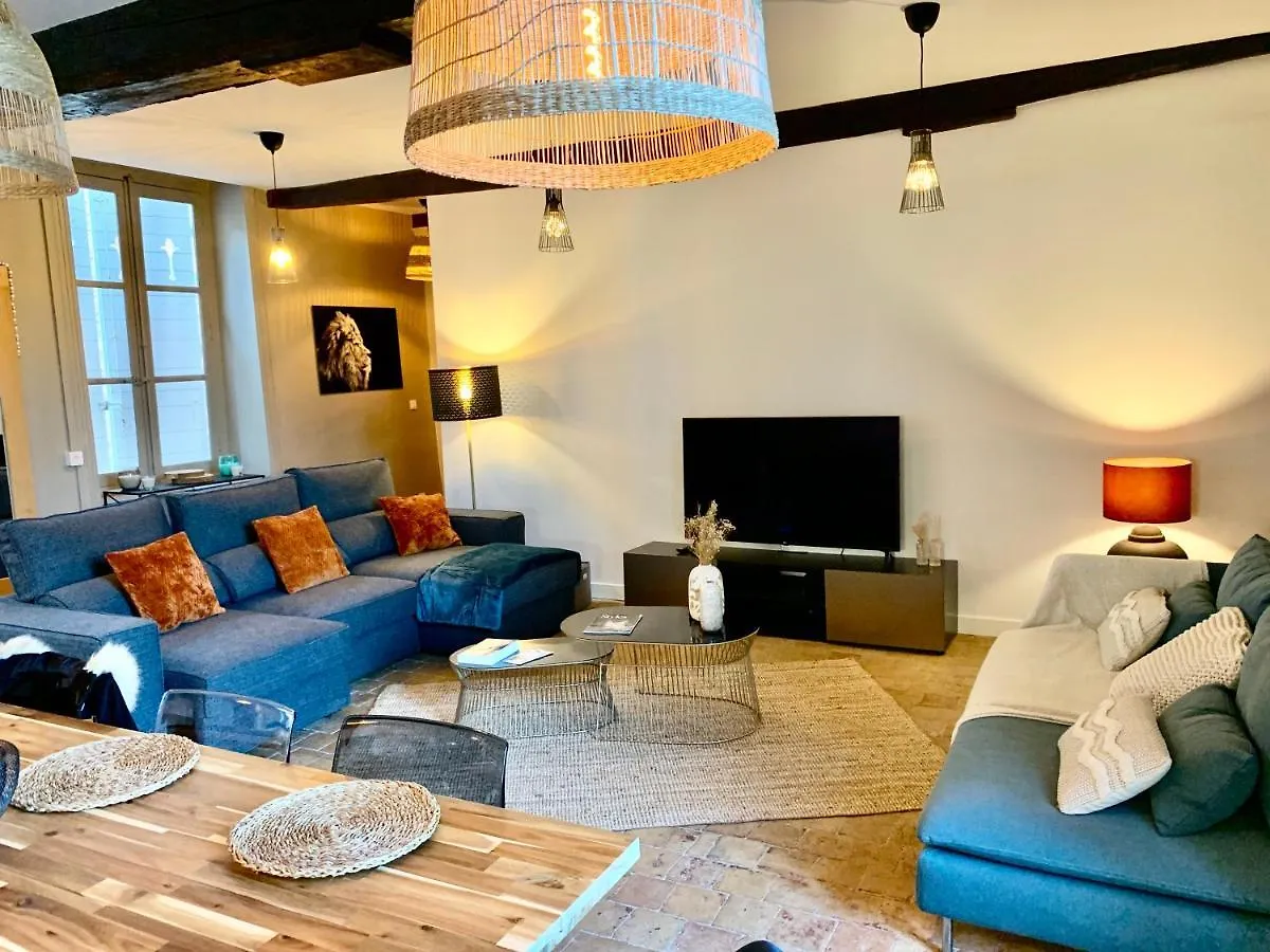 Apartment Appartements Au Chateau Ars Ars-sur-Formans